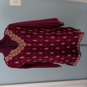Beautiful burgundy tunic top